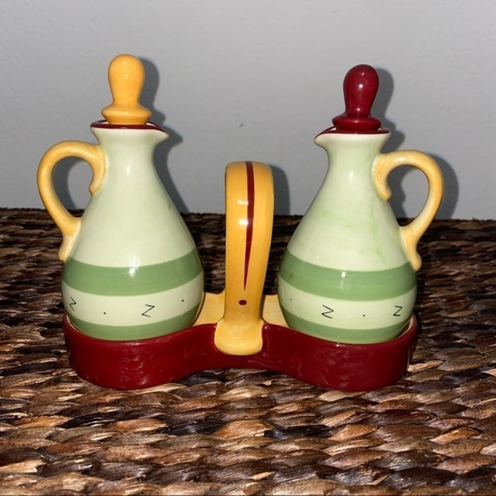 Pfaltzgraff Pistoulet cruet set bottles for oil &‎ vinegar